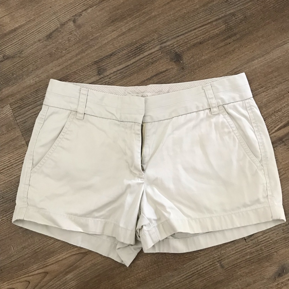 Khaki shorts - Size 4